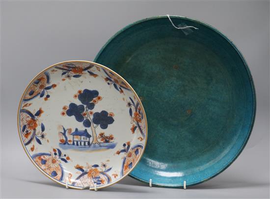 A Chinese turquoise glazed dish and a Chinese Imari dish, 18th century